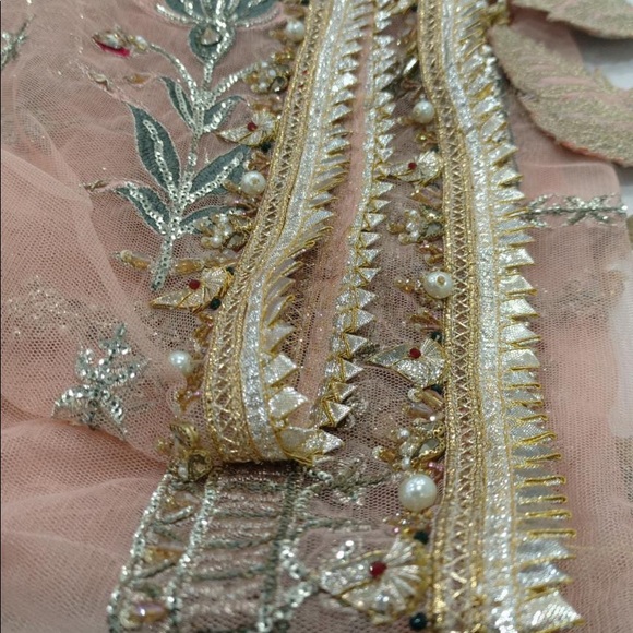 Original Mohsin Naveed Ranjha Zamrud Bridal Gharara - Picture 16 of 17